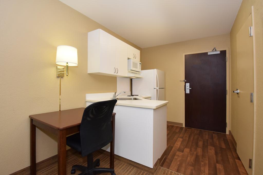 Extended Stay America Suites - Raleigh - Cary - Regency Parkway North ภายนอก รูปภาพ